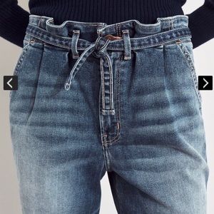 hollister paper bag mom jeans